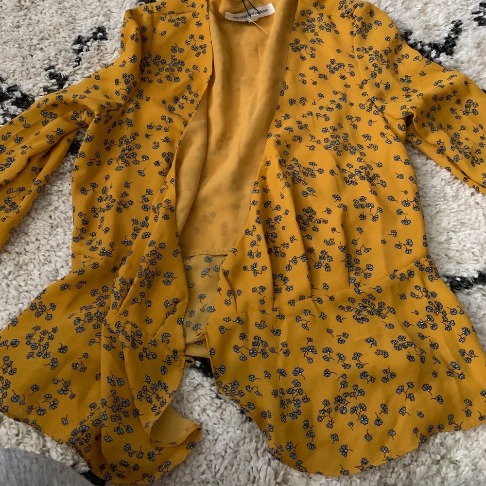 Brand new yellow blouse